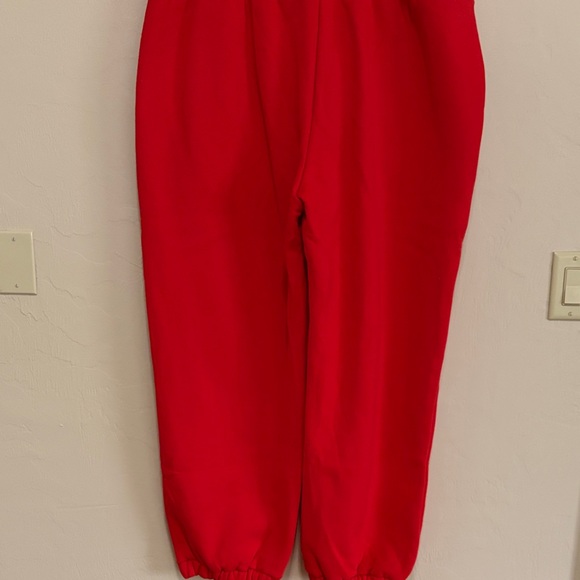 Comfrt Crimson Red Signature Sweats. Never Worn Never Washed. New w/o tags!!! - Picture 10 of 10